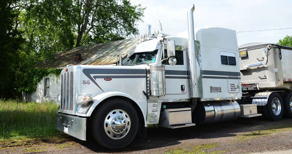 HGV logistics transport — project logistics context imagery